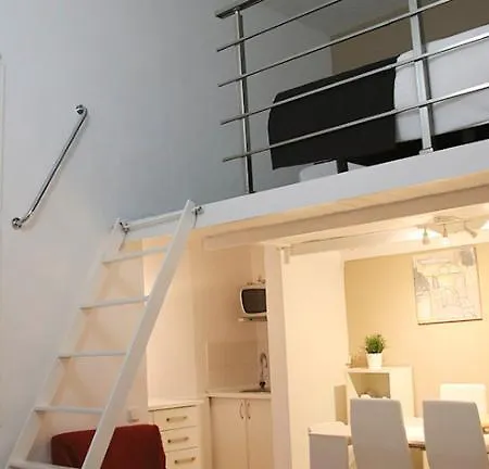 Apartment Travessera Parc Gueell *